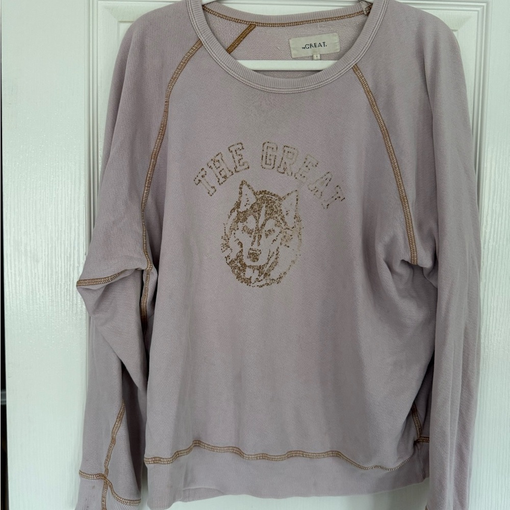 THE GREAT. Lavender Crewneck Sweatshirt with Wolf Graphic